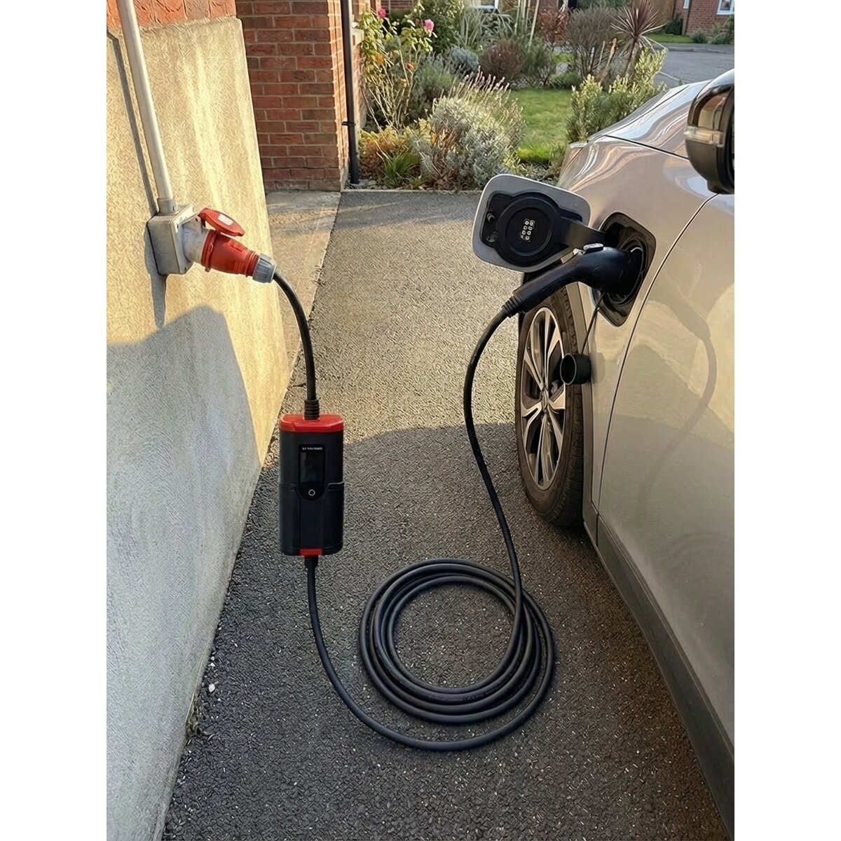 Įkrovimo laidas 480 V - type 2 ( 16A, 3 fazės 11 kW) - 10m ilgio